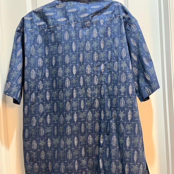 Tori Richard Sz XLarge Hawaiian Button Down Blue Floral Aloha Shirt Mens. - Picture 3 of 6